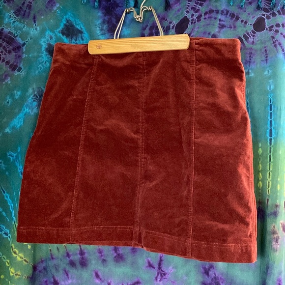Wishlist Dresses & Skirts - Wishlist corduroy skirt. Super stretchy. Size Large.